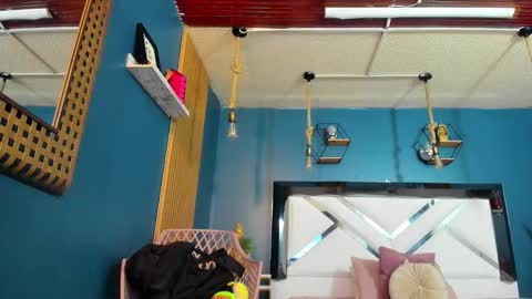 Cris  online show from November 7, 11:10 am