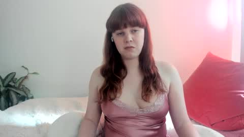 Snapshot of laceylust666 chatting on June 24, 11:59 pm Chelsea Poe online show from June 24, 11:59 pm