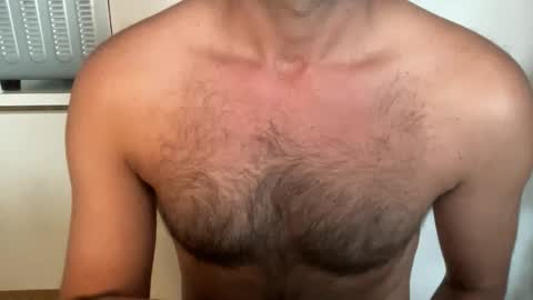 Snapshot of lacicogna chatting on September 9, 11:43 am johnas online show from September 9, 11:43 am