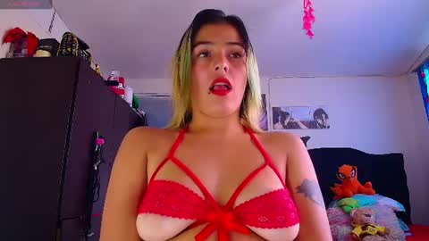 Valentina online show from July 1, 8:30 pm