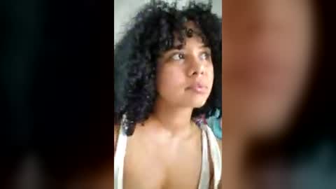 Snapshot of lacrespahot chatting on June 15, 3:47 pm lacrespahot online show from June 15, 3:47 pm