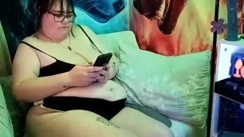 lacy_deville online show from May 18, 10:04 pm