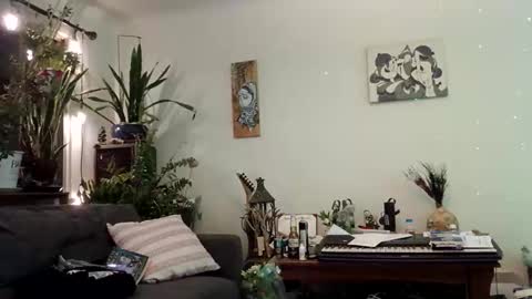 lacybell online show from October 29, 4:04 am