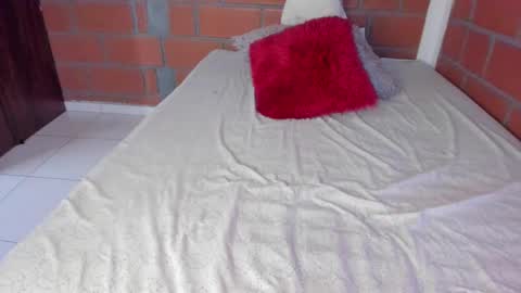 Akyra  online show from December 30, 4:19 pm