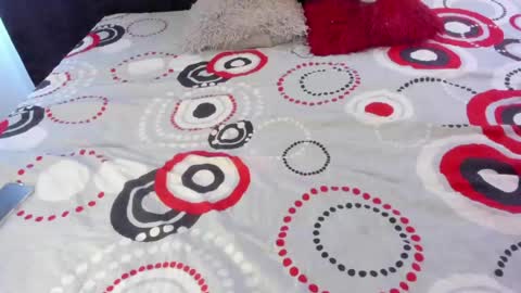 Akyra  online show from June 5, 3:18 pm