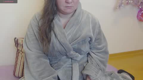 Snapshot of lady_adrianna chatting on February 28, 9:44 pm Lady Adrianna online show from February 28, 9:44 pm