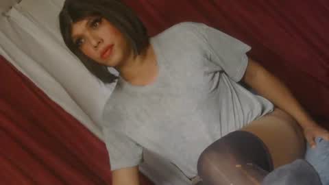 Snapshot of lady_athenax chatting on May 3, 9:48 am Athena online show from May 3, 9:48 am