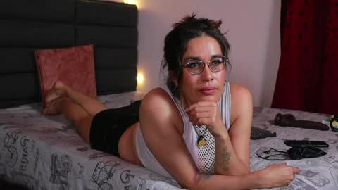 Kathie  Dicky    online show from April 27, 3:21 pm