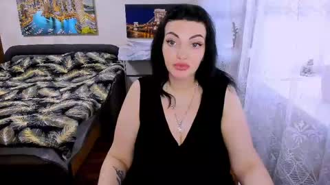 lady_boom_ online show from June 5, 4:35 pm
