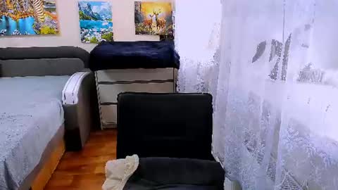 lady_boom_ online show from July 27, 1:07 pm