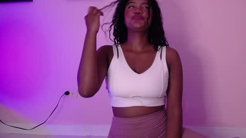 Snapshot of lady_danbury chatting on December 24, 12:11 am Karla - Instagram lady karla1 online show from December 24, 12:11 am