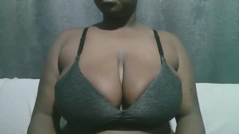 Snapshot of lady_dearra chatting on October 20, 2:12 am lady_dearra online show from October 20, 2:12 am