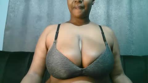 lady_dearra online show from June 7, 2:37 am