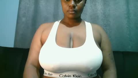 lady_dearra online show from June 14, 2:09 am