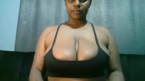 lady_dearra online show from June 17, 2:25 am