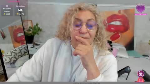 diana online show from February 19, 9:17 am