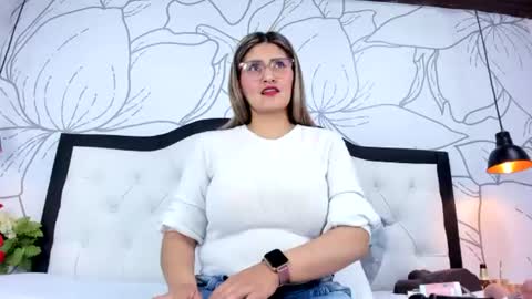 LADY  online show from June 28, 2:06 am