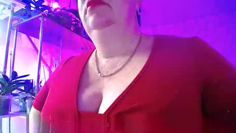 Lady Gloria online show from December 17, 5:13 am