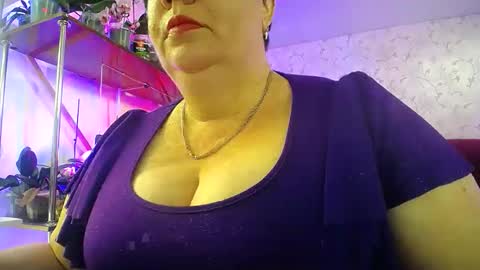 Lady Gloria online show from May 16, 6:32 am