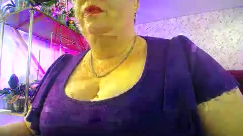 Lady Gloria online show from May 16, 6:43 am