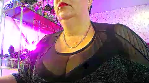 Lady Gloria online show from May 19, 5:25 am