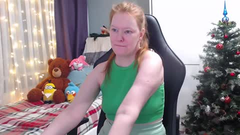 Snapshot of lady_inari chatting on January 4, 11:27 pm Angelika online show from January 4, 11:27 pm