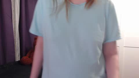 Snapshot of lady_inari chatting on January 24, 12:52 am Angelika online show from January 24, 12:52 am