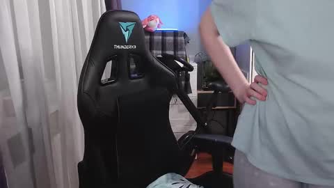 Snapshot of lady_inari chatting on October 7, 3:25 am Angelika online show from October 7, 3:25 am