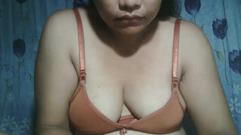 lady_love063 online show from November 23, 9:25 pm