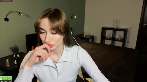 Olivia online show from March 16, 1:22 am