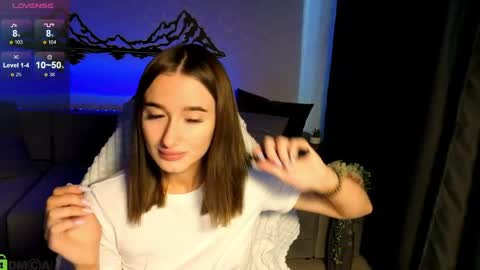 Olivia online show from June 6, 1:32 am