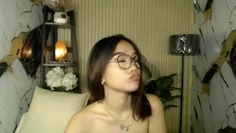 lady_mari69 online show from March 14, 7:08 pm