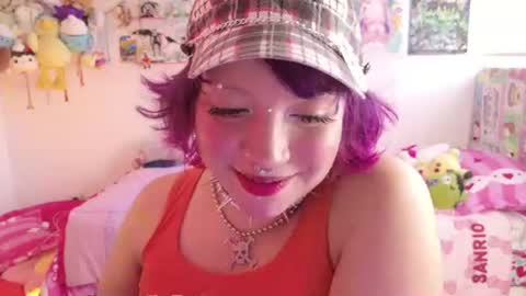 Snapshot of lady_noize chatting on June 30, 10:22 pm Lady online show from June 30, 10:22 pm
