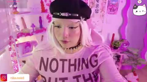 Snapshot of lady_noize chatting on July 27, 9:22 pm Lady online show from July 27, 9:22 pm