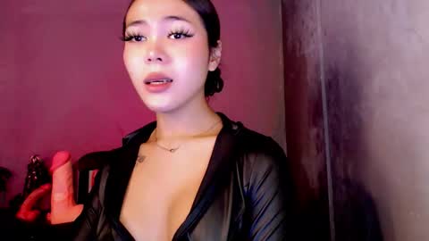 Snapshot of lady_of_pleasure28 chatting on May 29, 3:21 pm Ella online show from May 29, 3:21 pm