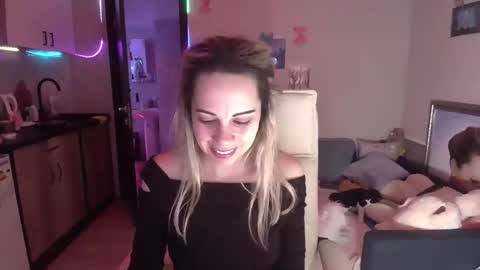 Snapshot of lady_smile69 chatting on November 8, 4:45 am lady_smile69 online show from November 8, 4:45 am