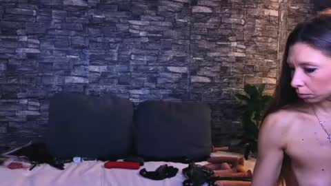 Jenny online show from June 15, 10:06 am