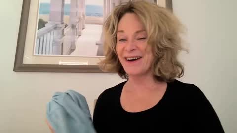 Snapshot of ladybabs chatting on November 17, 7:08 pm Ladybabs online show from November 17, 7:08 pm