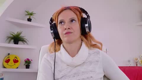 Sima Ladybigsmile online show from September 20, 6:47 am