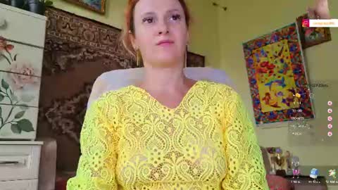 Snapshot of ladybigsmile chatting on August 6, 4:20 pm Sima Ladybigsmile online show from August 6, 4:20 pm