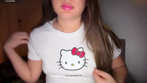 Aria online show from March 17, 5:44 am