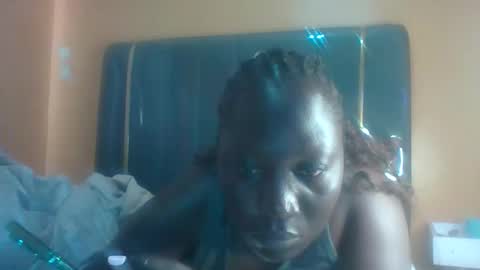 lindah32 online show from October 29, 9:44 am