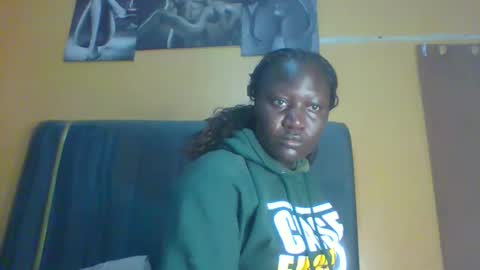 lindah32 online show from November 10, 12:31 am