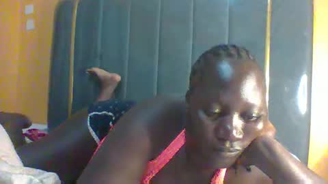 lindah32 online show from November 19, 6:30 pm