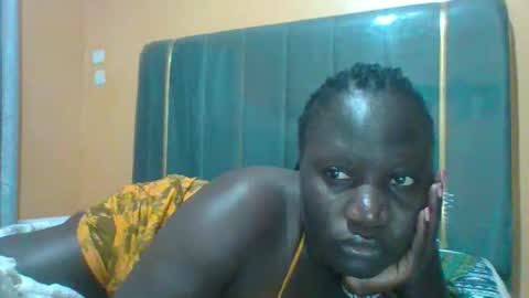 lindah32 online show from June 9, 7:25 pm