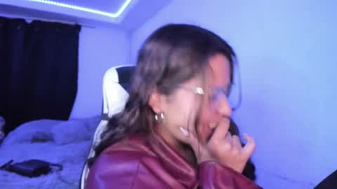  Lady  online show from March 13, 4:08 am