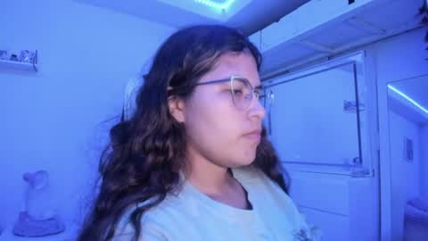 Snapshot of ladybrown_16 chatting on July 1, 5:31 am Lady online show from July 1, 5:31 am