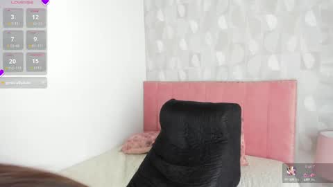  Danna................. online show from October 8, 5:32 pm