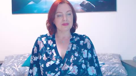 Snapshot of ladyelizabeth777 chatting on May 10, 9:25 am Beth online show from May 10, 9:25 am
