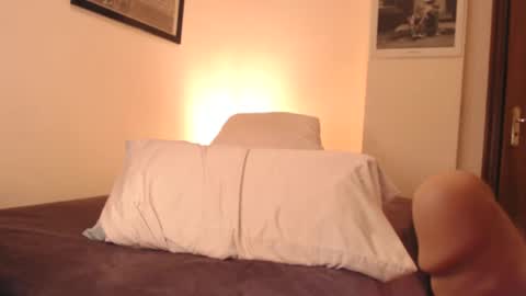 Snapshot of ladylanaxo chatting on December 19, 2:02 pm Next Stream online show from December 19, 2:02 pm